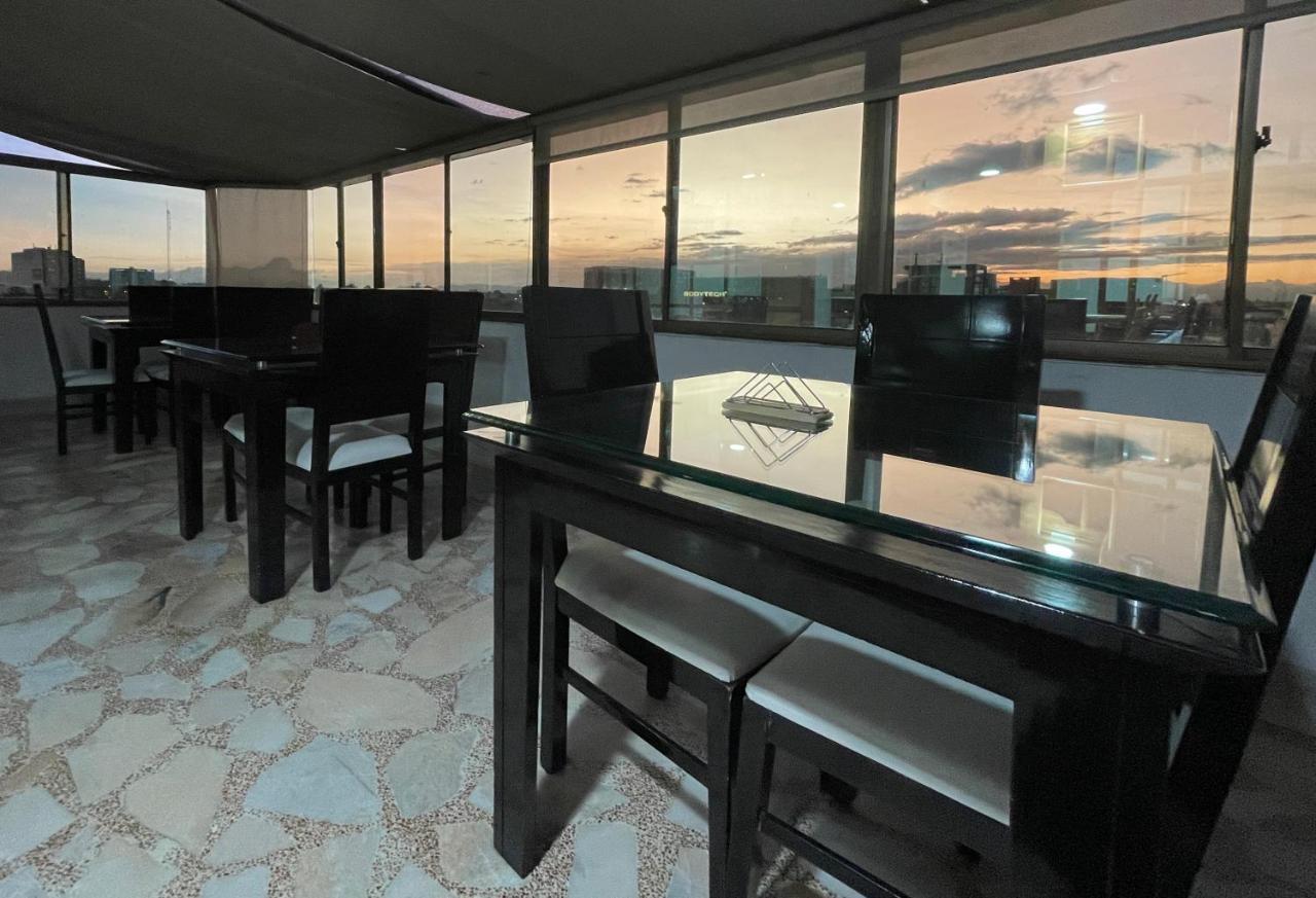 Hotel Airport Travel, Bogota